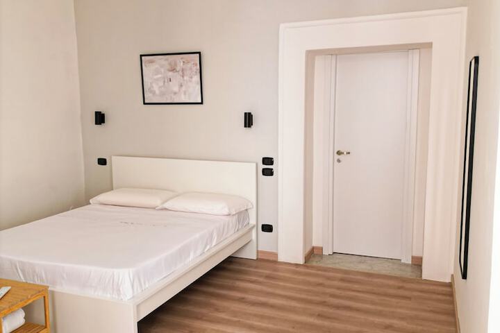 Room 42 of 86