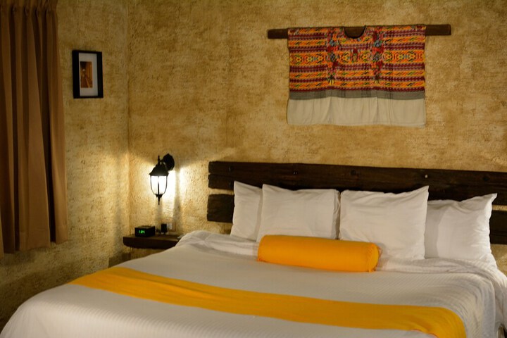 Room 10 of 110