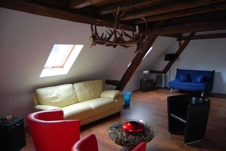 Room 16 of 42