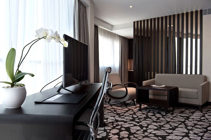 Room 13 of 46