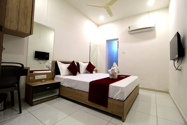 Room 9 of 40