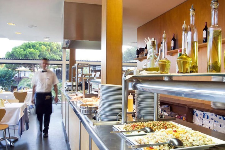 Breakfast area