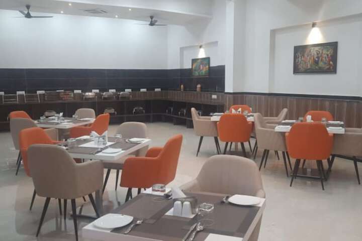 Dining 20 of 28