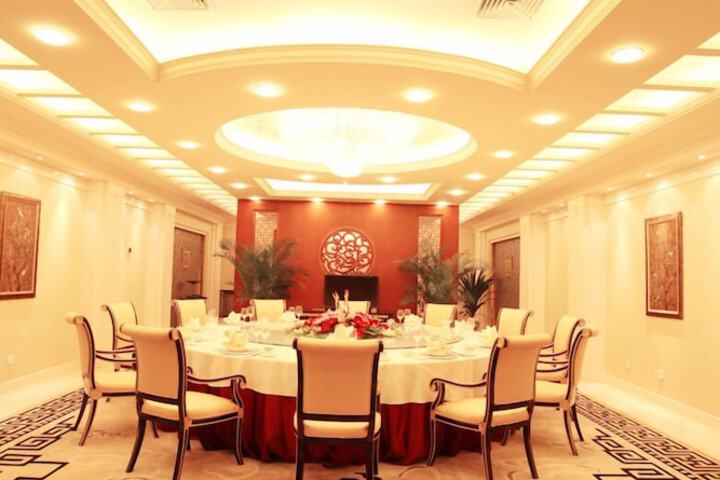 Dining 84 of 121