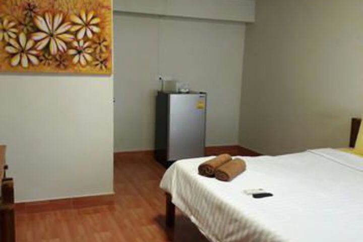 Room 8 of 26