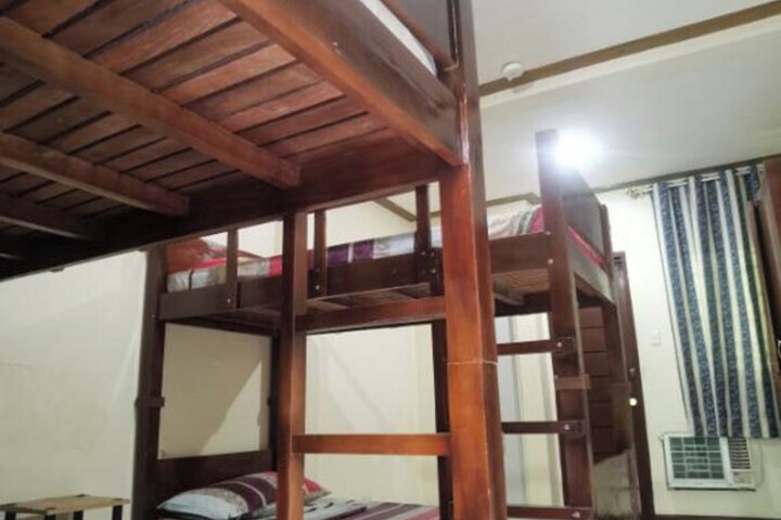 Room 7 of 34