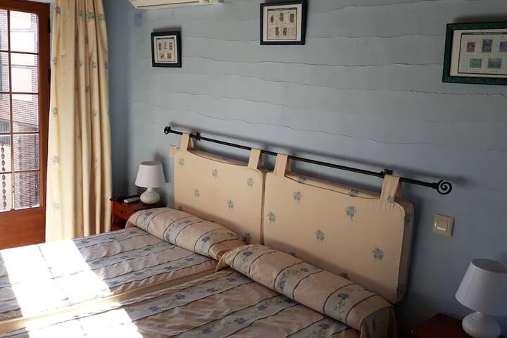 Room 6 of 52