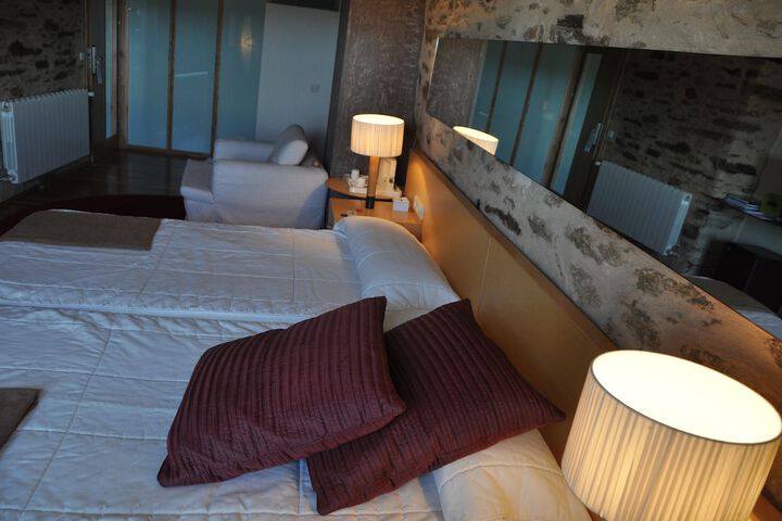 Room 13 of 60
