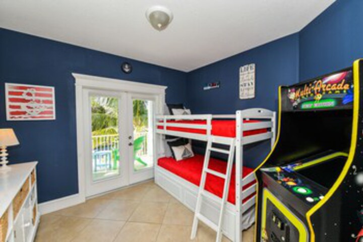 Room 22 of 25