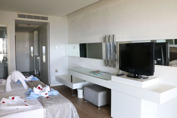 Room 11 of 68