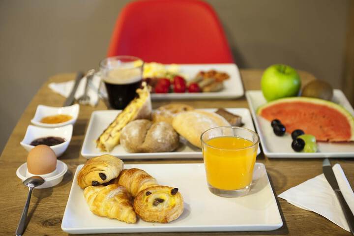 Breakfast area