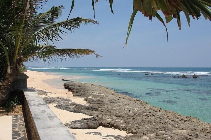 Beach 38 of 63