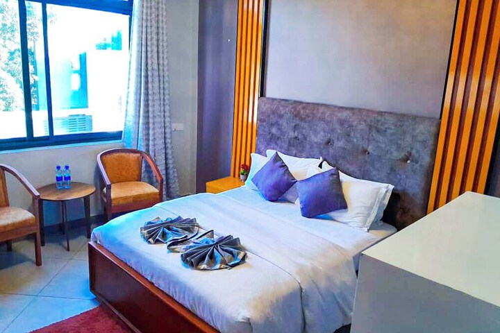 Room 46 of 133