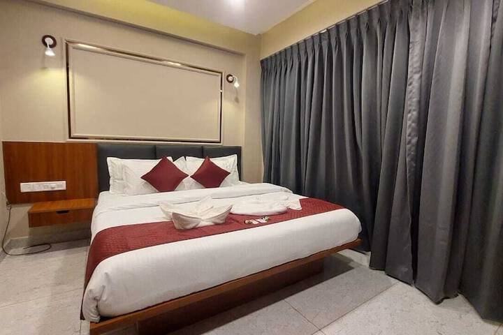 Room 5 of 23