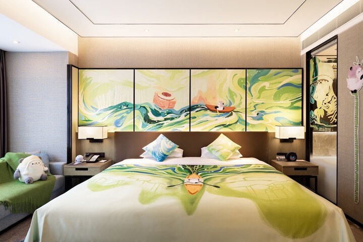 Room 18 of 63