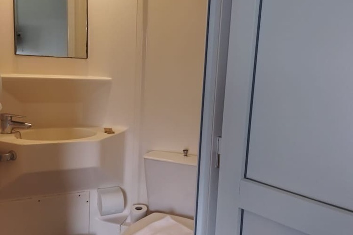 Room 12 of 13
