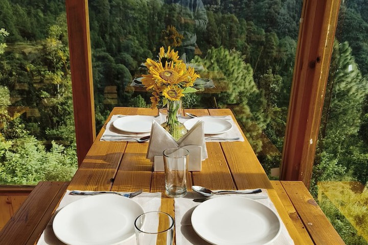 Dining 11 of 20