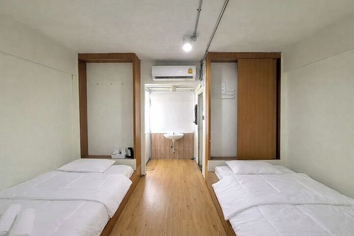 Room 21 of 57