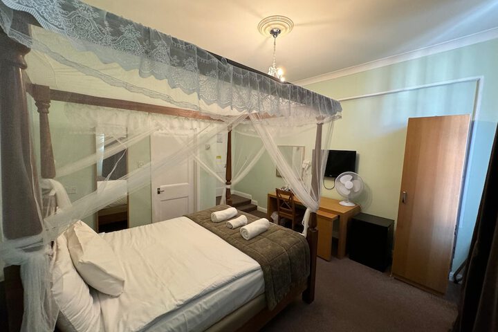 Room 43 of 88