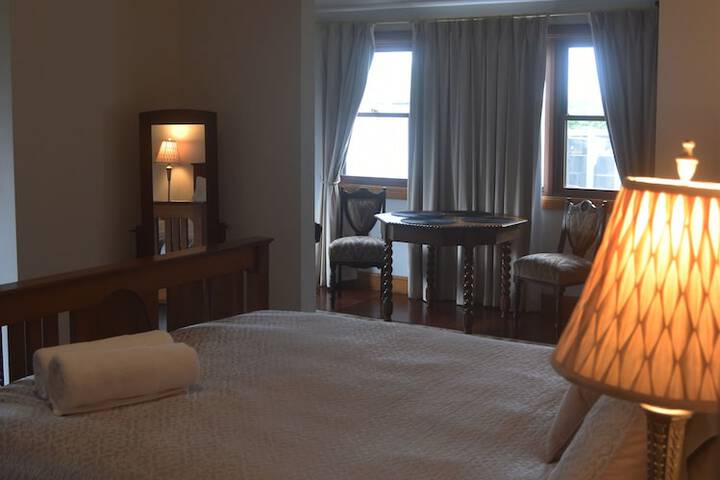 Room 13 of 71