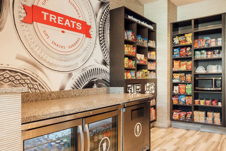 Snack bar