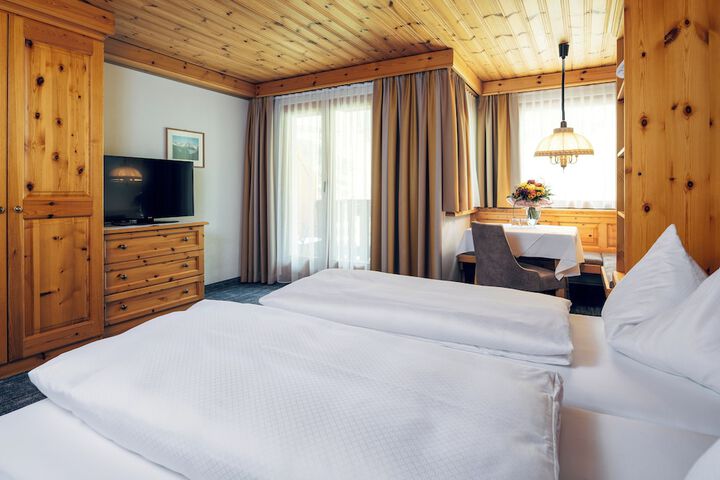 Room 5 of 23