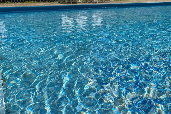 Pools & Facilities