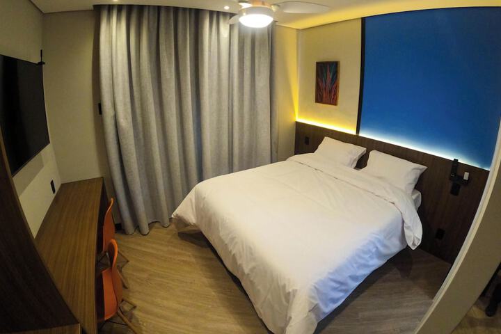 Room 4 of 57