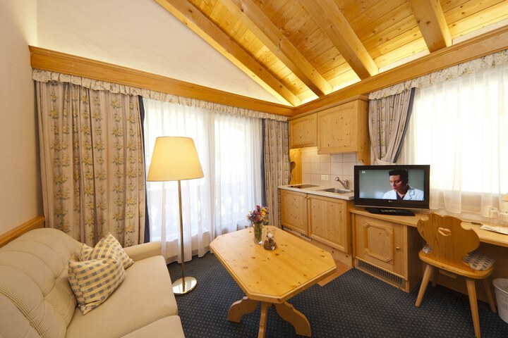 Room 44 of 57