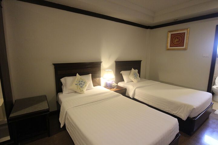 Room 7 of 64