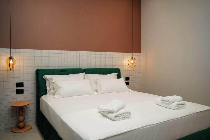 Room 3 of 177