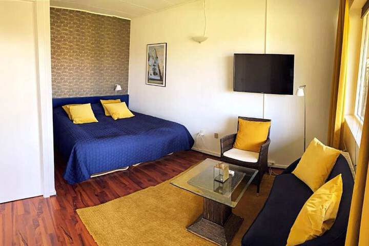 Room 15 of 76