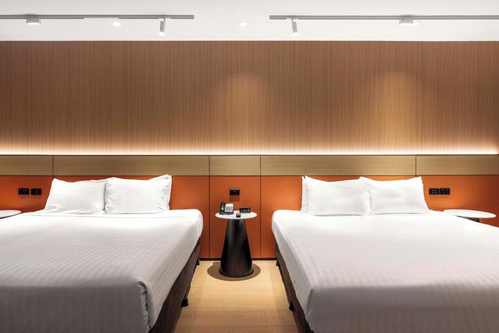 Room 47 of 95