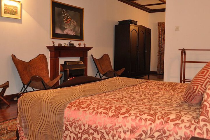 Room 8 of 34