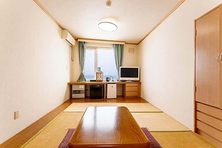 Room 23 of 26