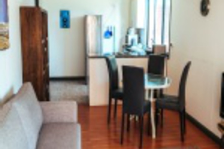 Room 348 of 372