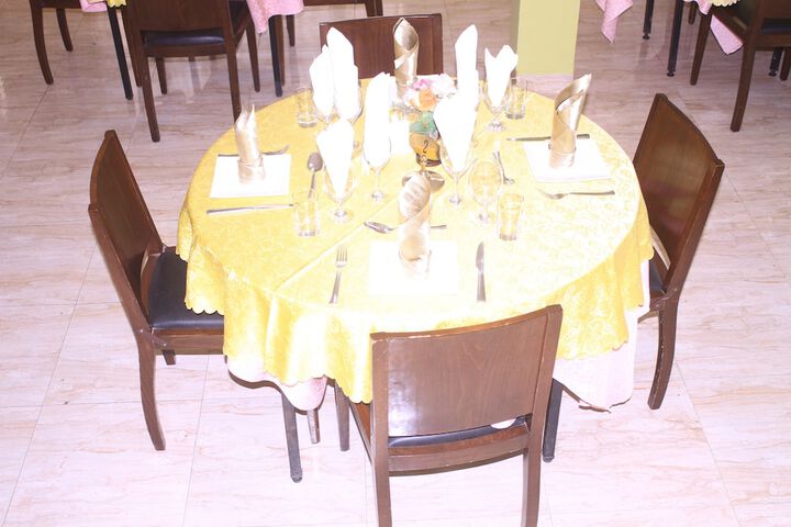 Room 6 of 17