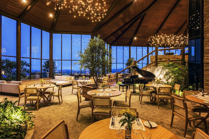 Dining 59 of 70