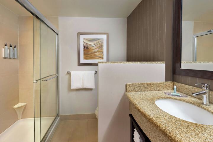 Room 16 of 33