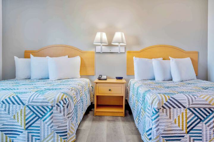 Room 7 of 39
