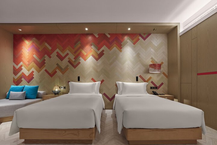 Room 8 of 29