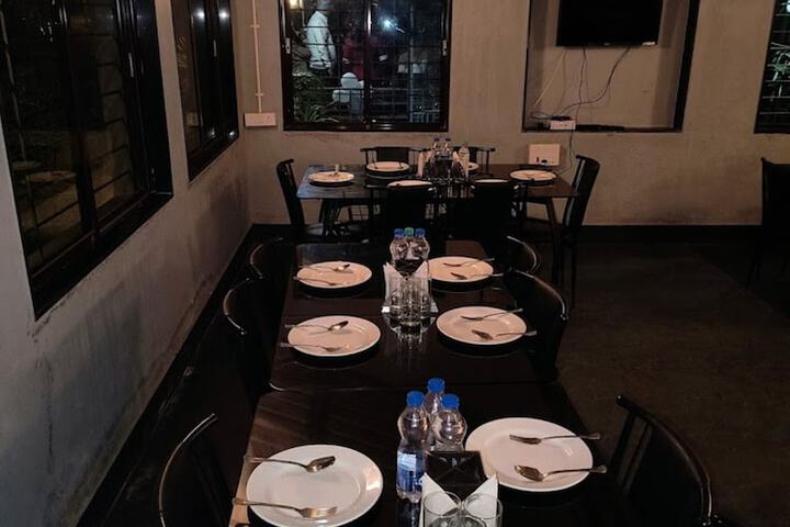 Dining 6 of 15