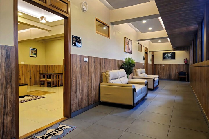 Hotel Interior 4 of 135