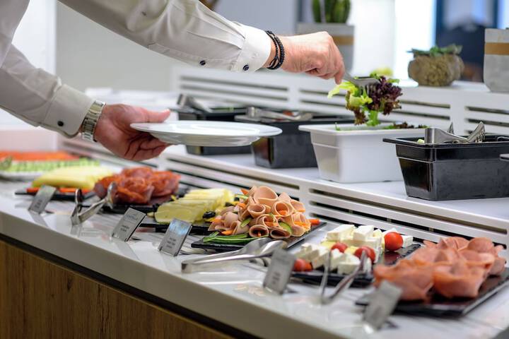 Dining 49 of 79