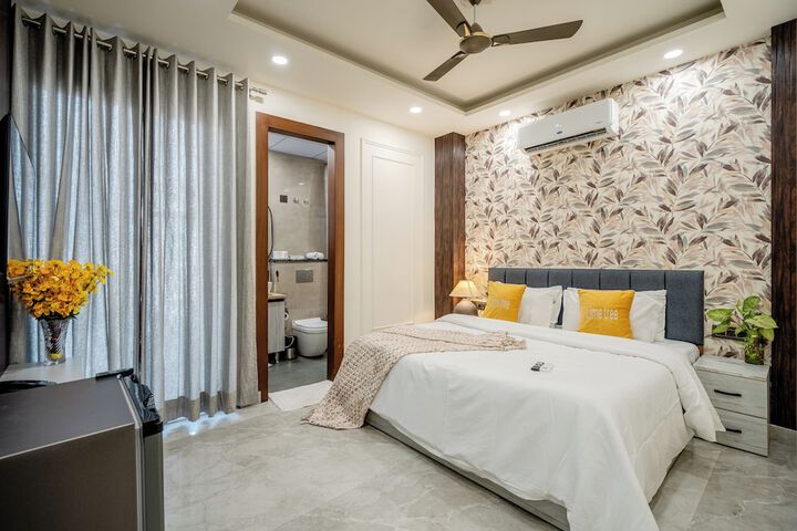 Room 16 of 29