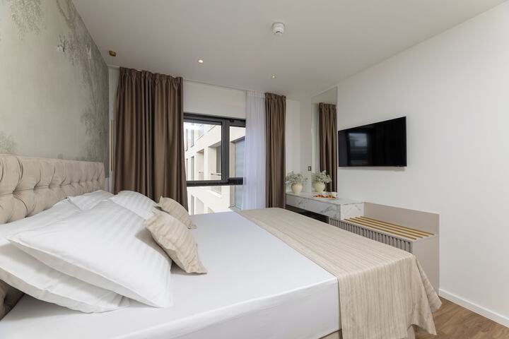 Room 17 of 71