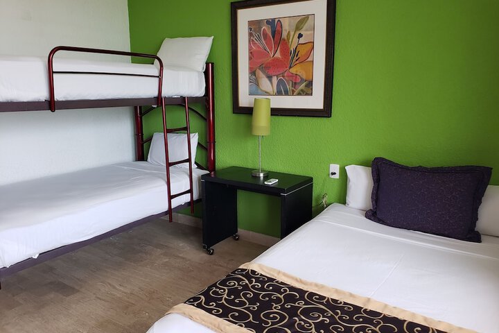 Room 52 of 93