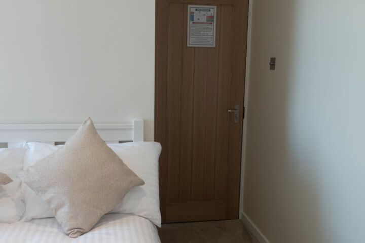 Room 11 of 79