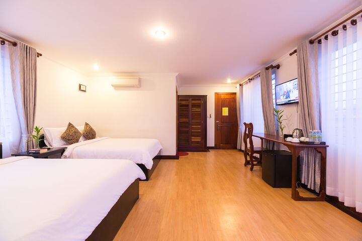 Room 27 of 67