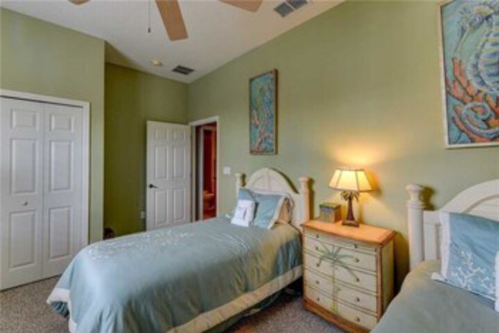 Room 26 of 31